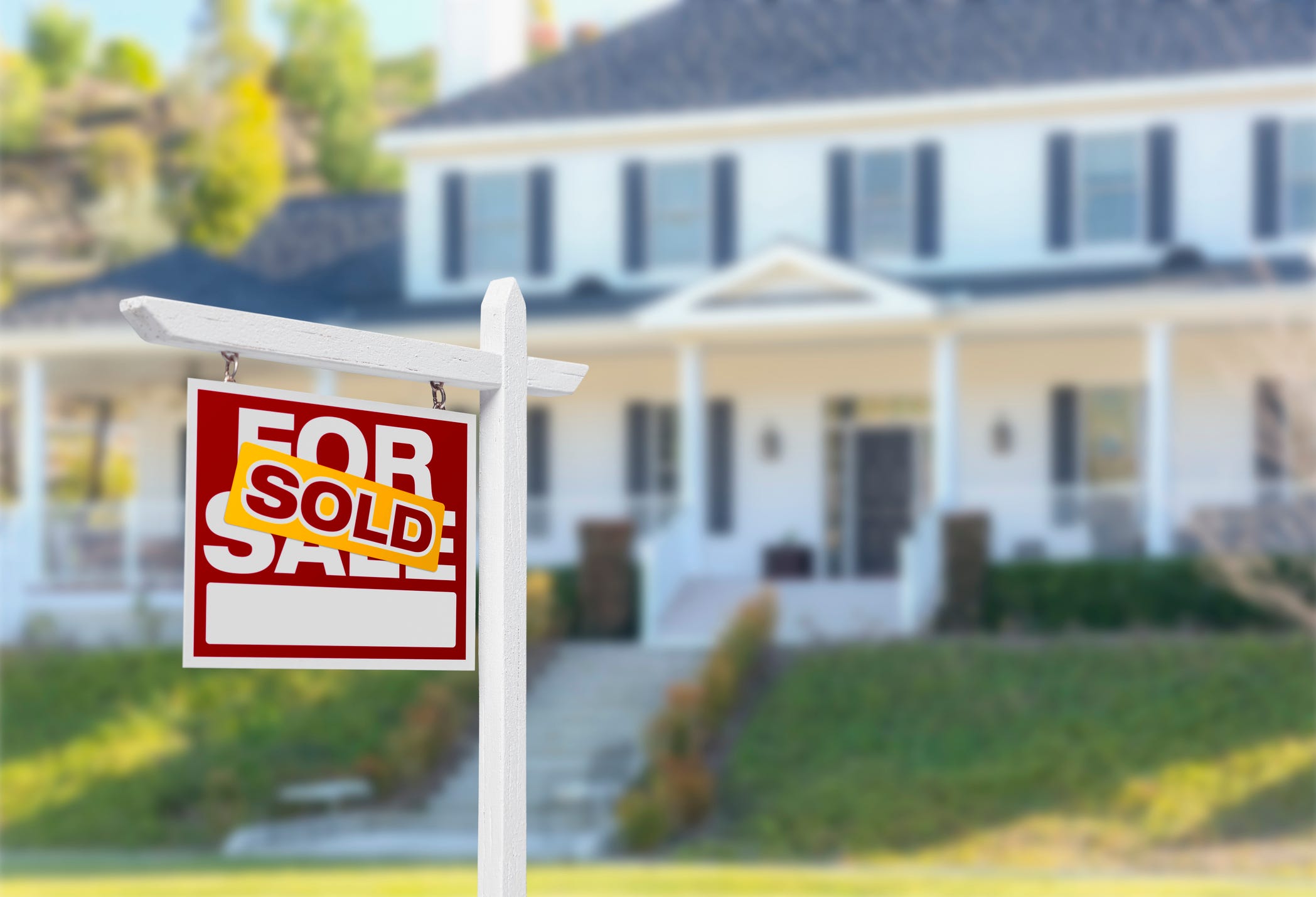how do you buy a house while selling yours